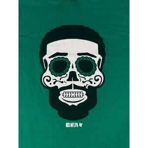 BreakingT Jason Kelce Sugar Skull Green NFLPA T-Shirt Mens Medium New